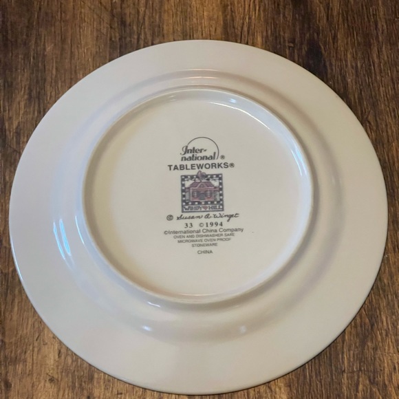 Vintage Windy Hill by INTERNATIONAL 7.75” Salad Plates Set of 5 - Picture 2 of 4
